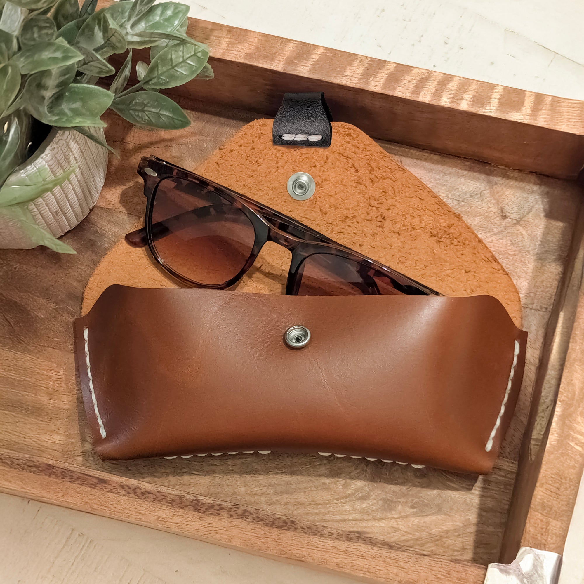 Essential Eyewear Case Leather Kit, Vermont, Cognac