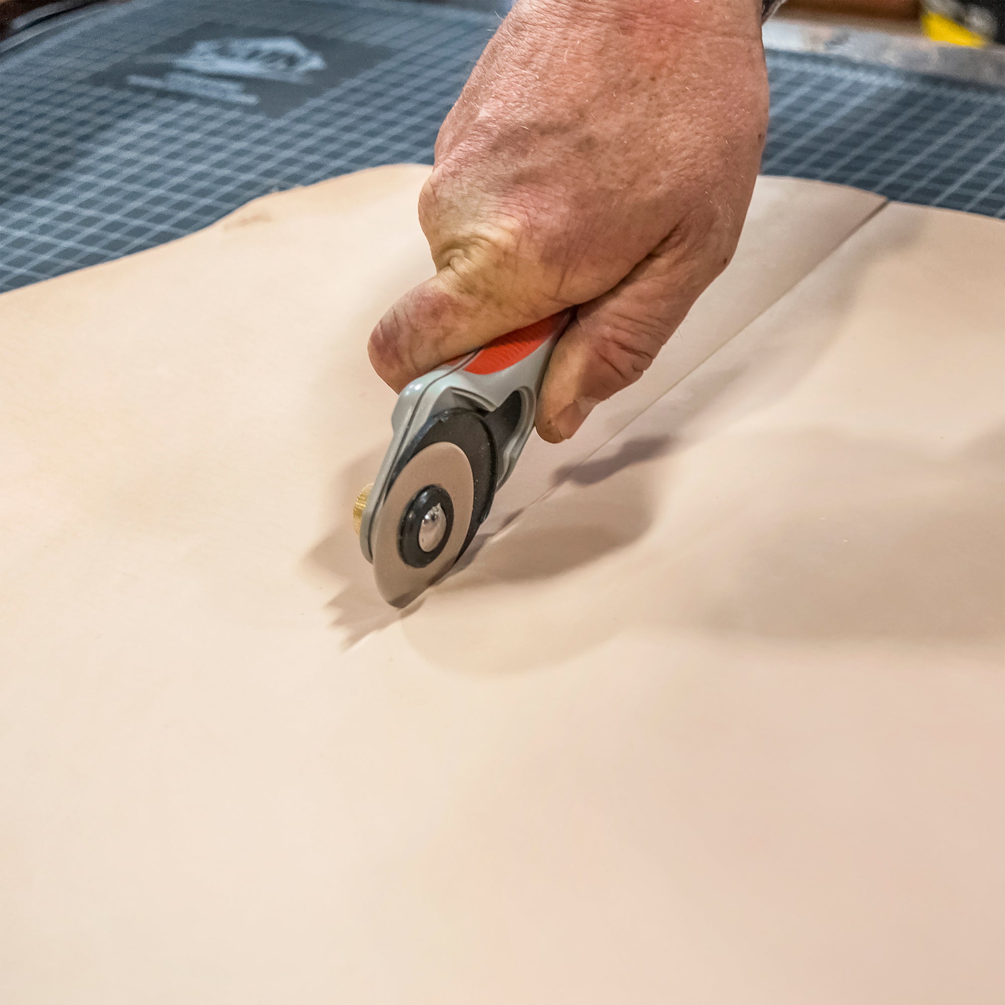 Premium Cowhide Belly, 4/6 oz