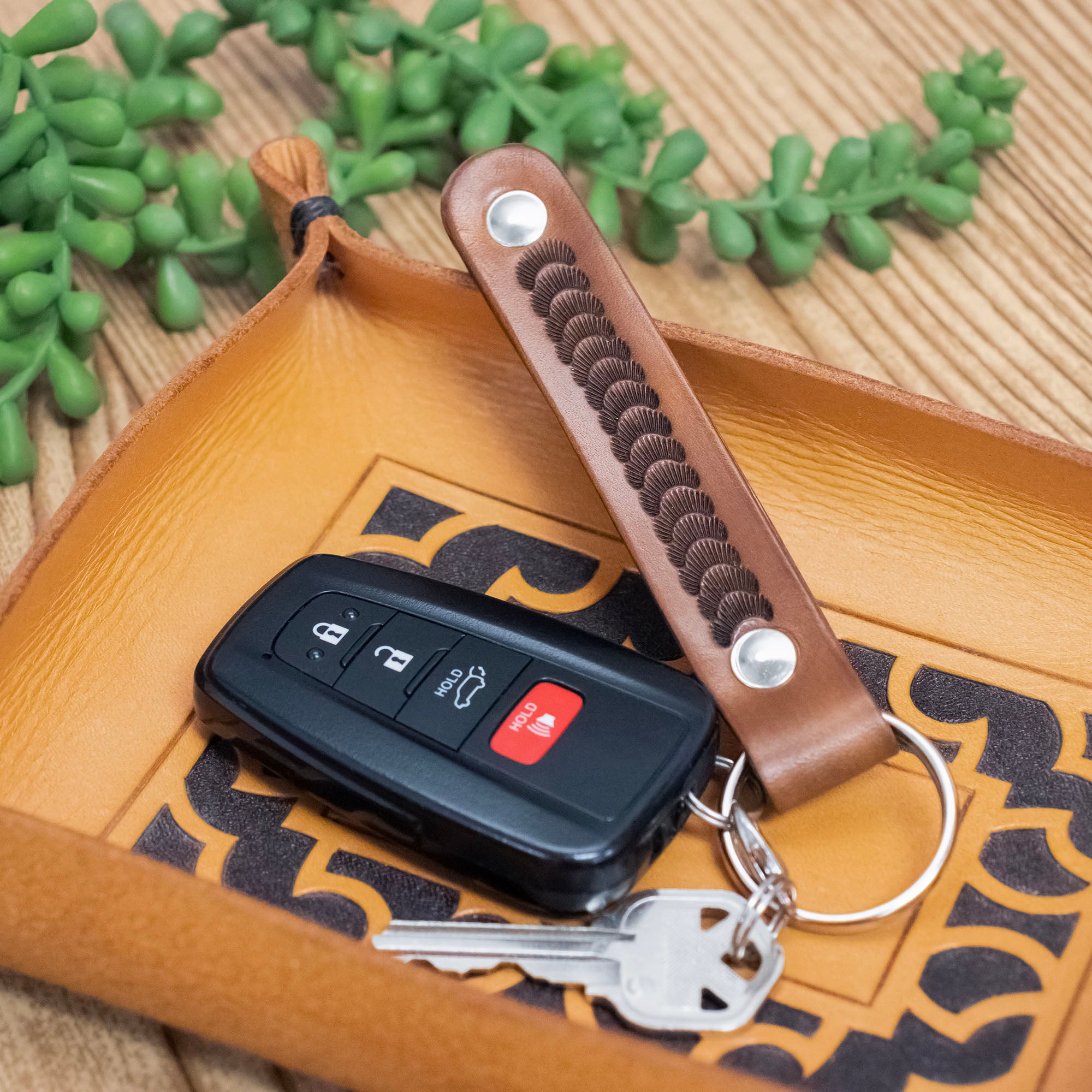 Leather Key Fobs 6/pk