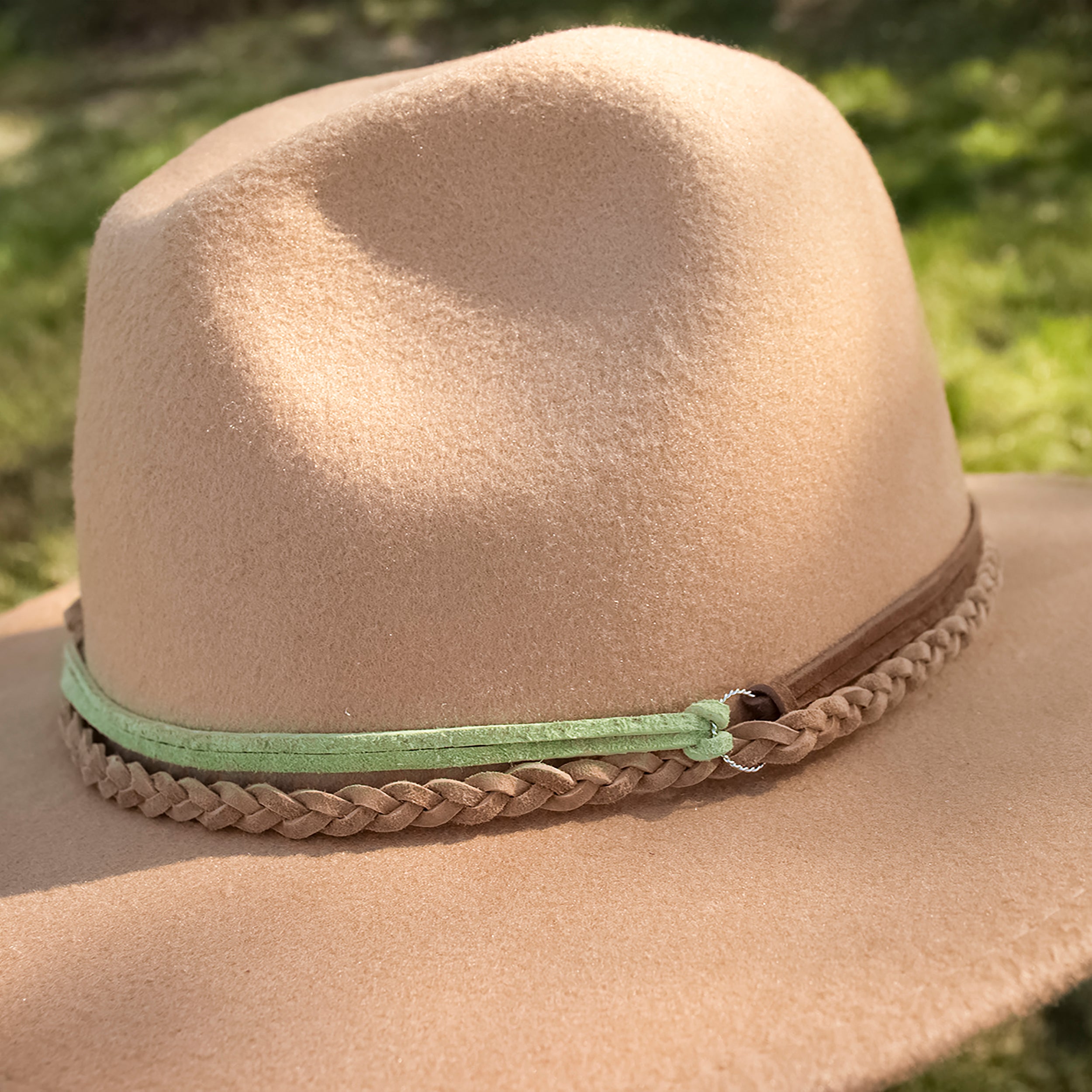 Suede Lace Spool, 1/8" x 25 yd